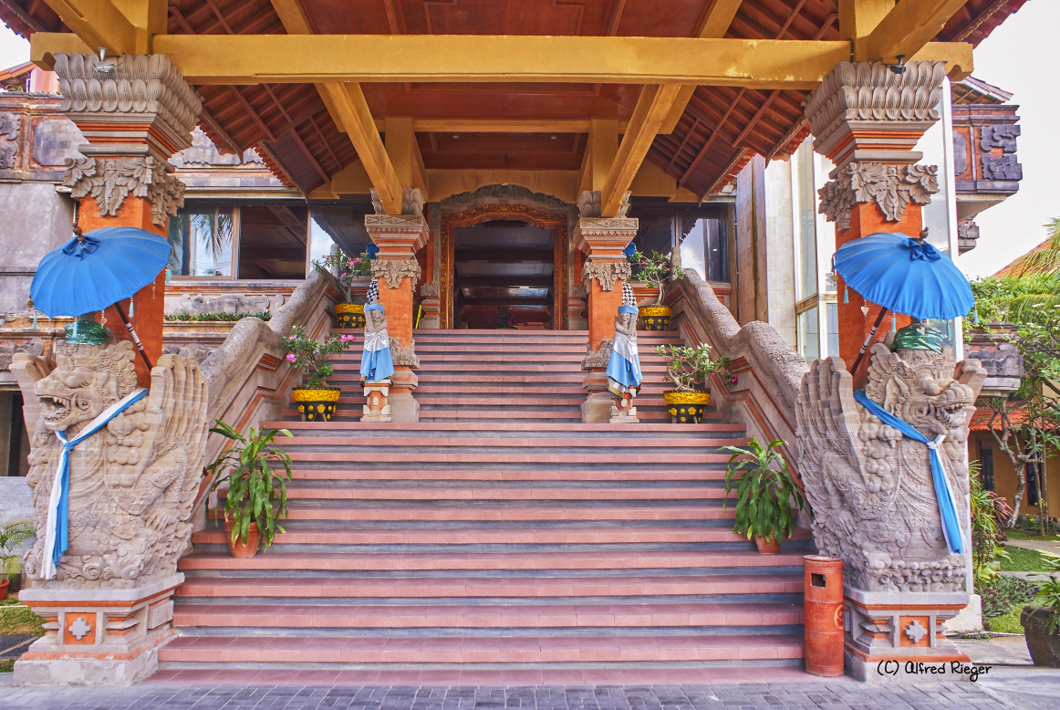 Eingang Hotel Jimbaran